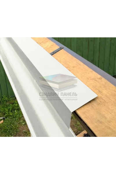 Карнизная планка 100х69х2000-0.5 RAL9003 Norman