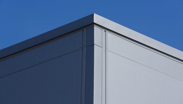 Вертикальная угловая сэндвич панель для фасада