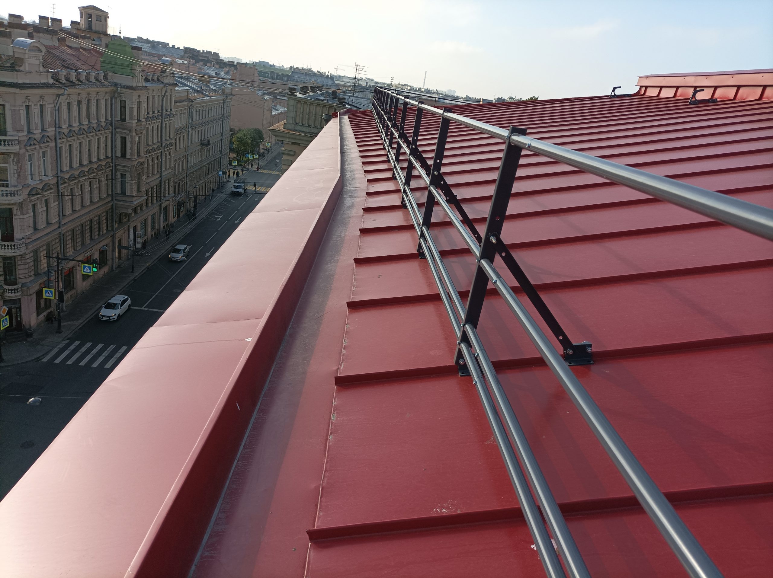 Защитное покрытие ограждения крыши